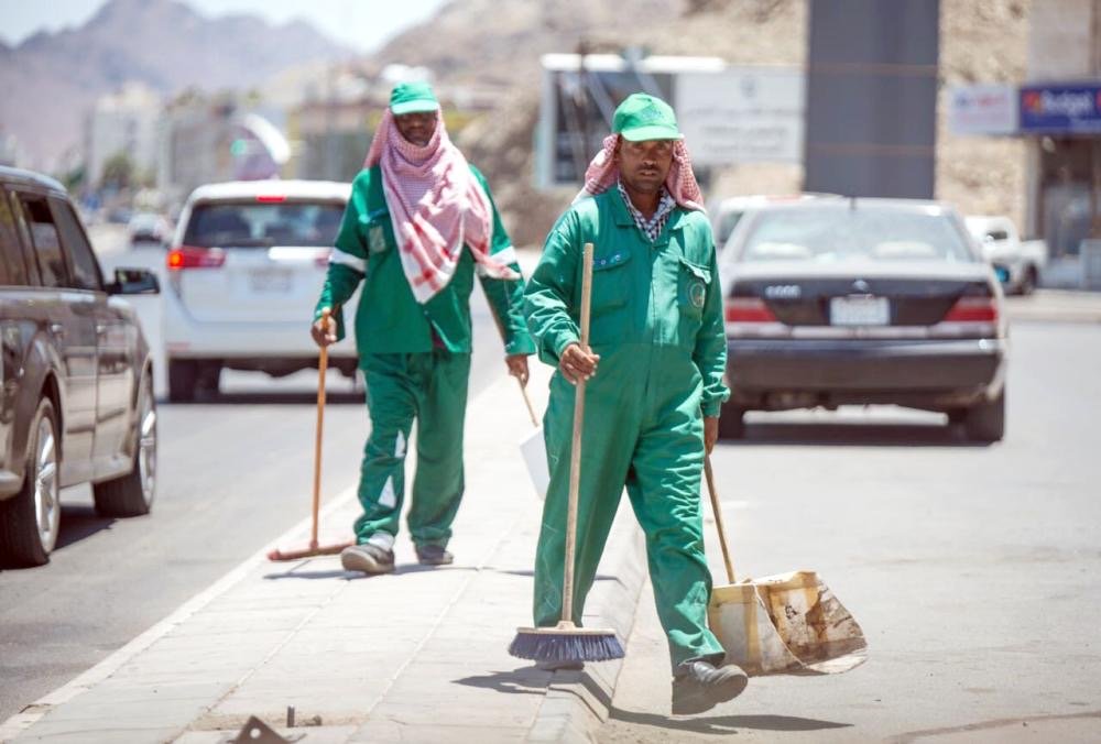 السعودية : حظر العمل تحت اشعة الشمس